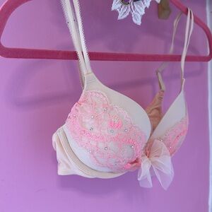 Victoria’s Secret Dream Angels Push-up bra 34A blush pink tulle